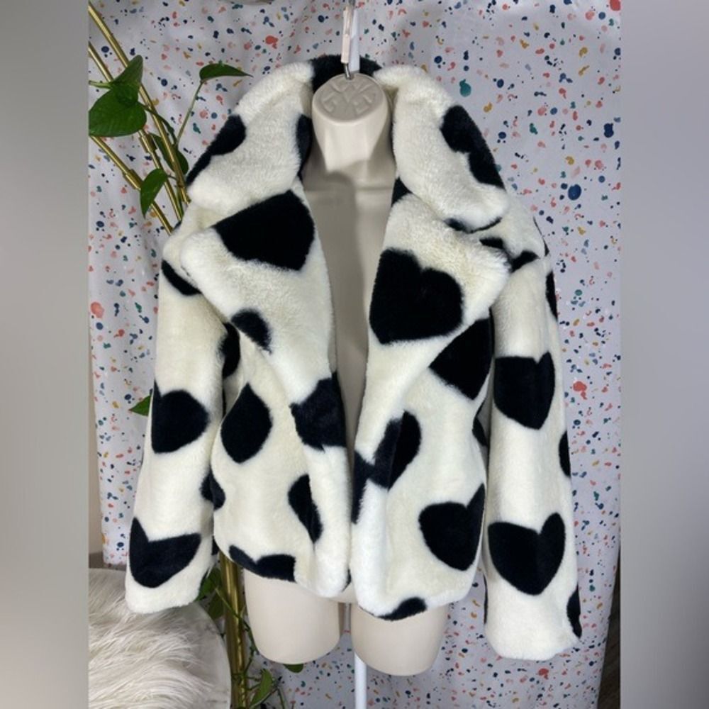 Faux Fur coat W/ M White Black Heart Print Stoosh A14314 LN - Picture 4 of 14